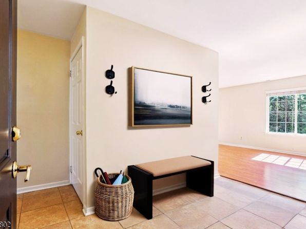13 Village Dr BLDG B #13, Morris Twp., NJ 07960