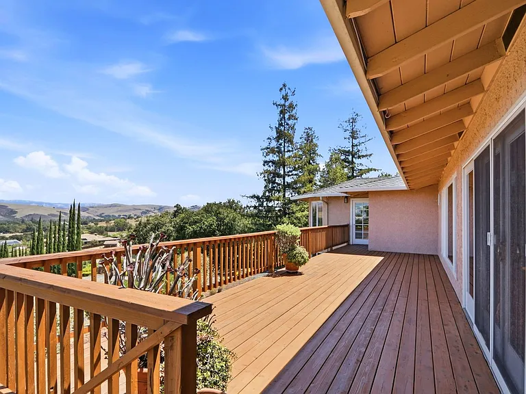19563 Almaden Rd — Photo 25