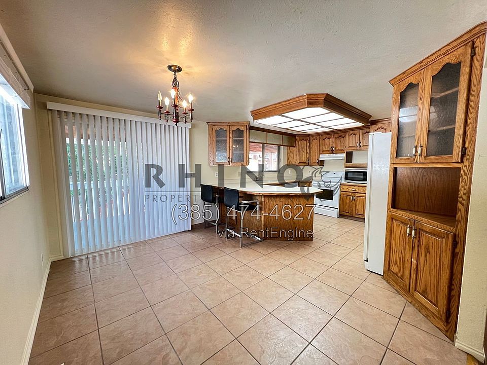 1st image of 778 E Enchanted Dr
