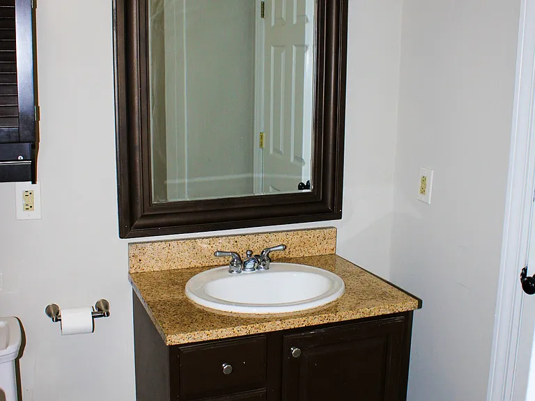 2320 Beechmont Ave #1 — Photo 17