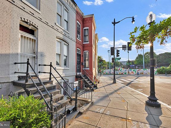 2nd image of 1746 V St NW