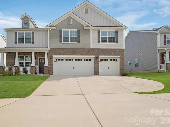 8013 Kennesaw Dr, Gastonia, NC 28056
