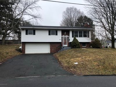 209 Beynon Dr, Clarks Green, PA, 18411
