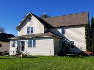 N6255 Airport Rd, Bowler, WI 54416