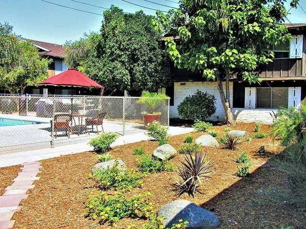 Town and Country Garden Apartments, 1106 E Washington Ave #1148-D, El Cajon, CA 92019
