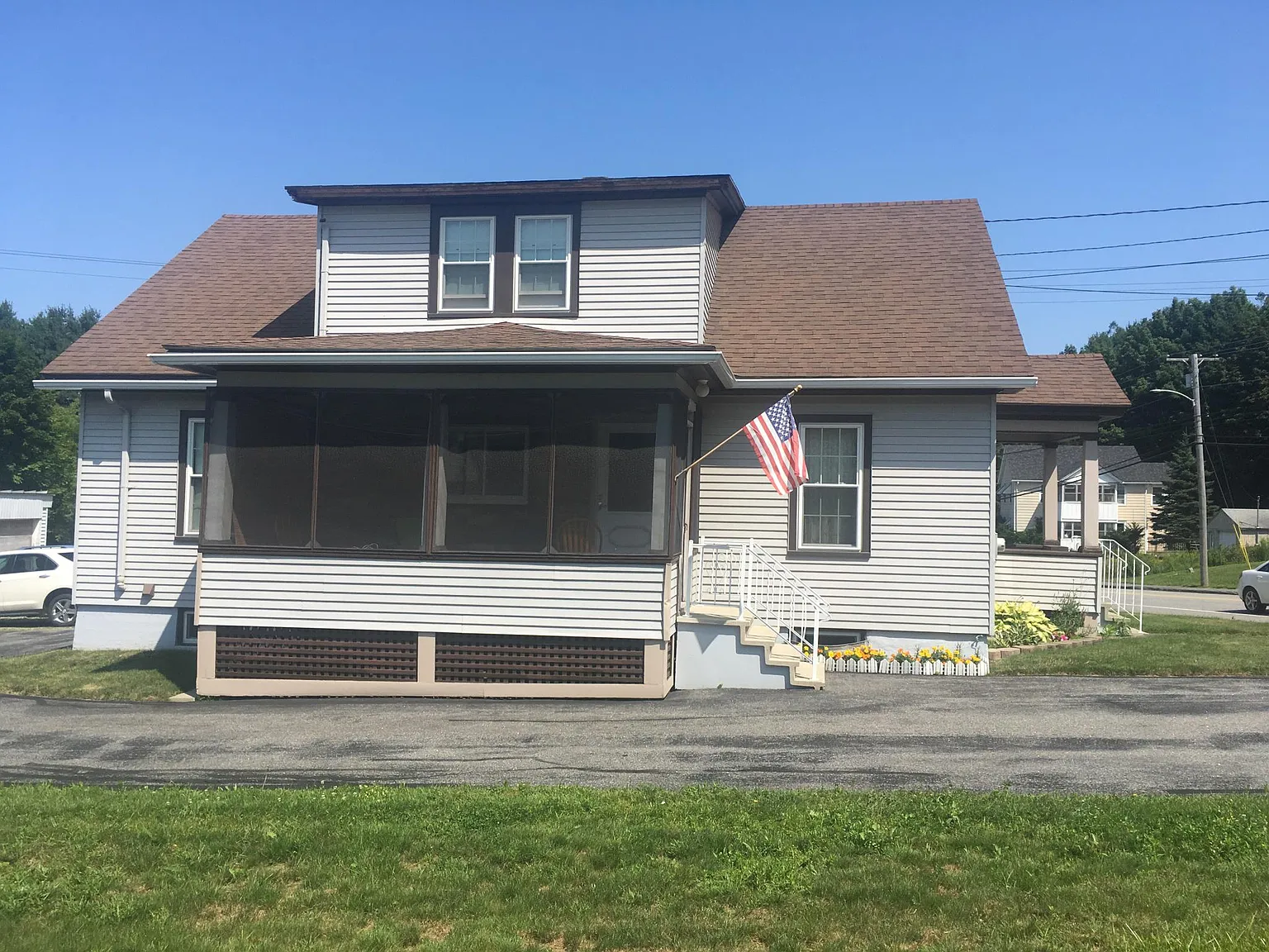 206 Northern Ave — Photo 2