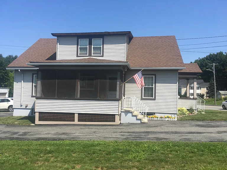 206 Northern Ave — Photo 2