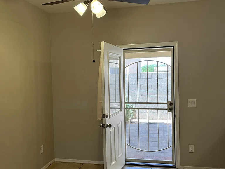 2300 E Magma Rd #28 — Photo 10