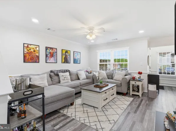 1008 Spring Valley Ct, Fort Washington, MD 20744