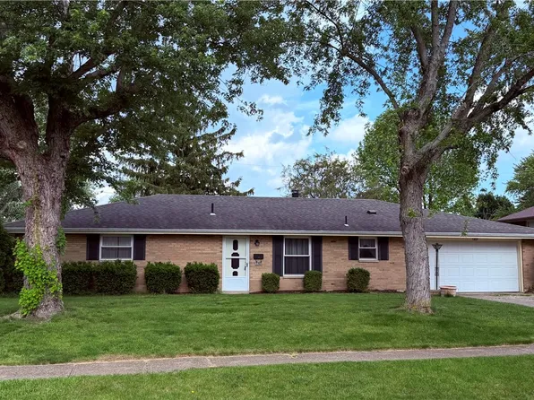 6820 Rushleigh Rd, Englewood, OH 45322