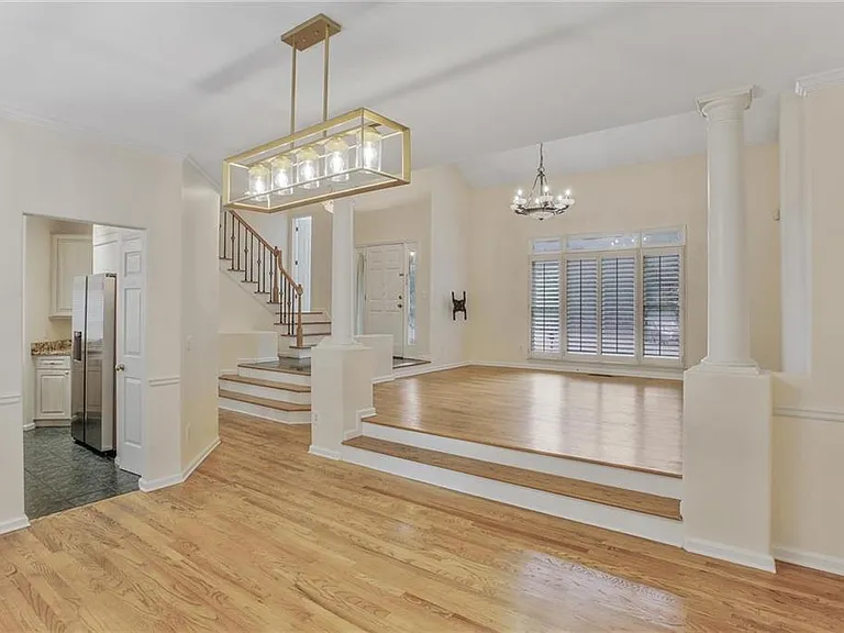 16 Ancient Oak Ct NE — Photo 9