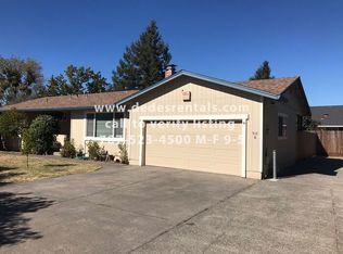 517 Debbie Dr, Santa Rosa, CA 95407