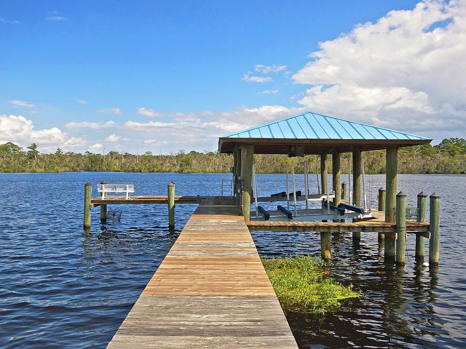 Dock