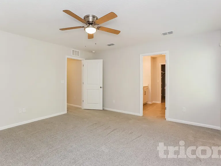 2077 Dutton Island Oaks Way — Photo 8