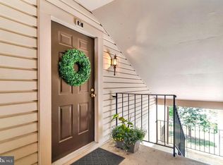6918 Mary Caroline Cir UNIT K, Alexandria, VA 22310