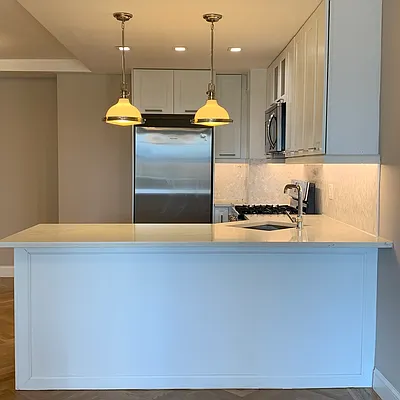 Rented by UES Management | media 22