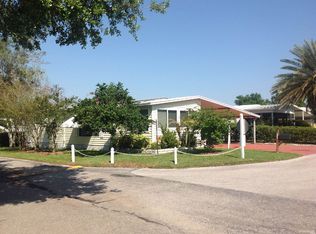 403 Summerhill Dr, Valrico, FL 33594