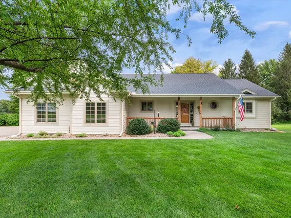 203 Orange St, Tabor, IA 51653