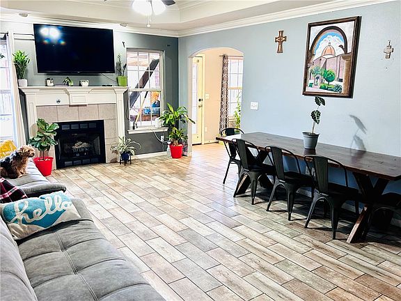 5th image of 461 Dassero Ct