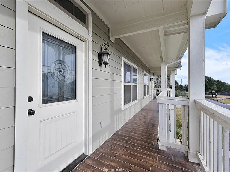 401 Ash St #B — Photo 6