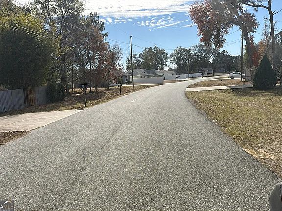 4th image of 31 Oak Cir