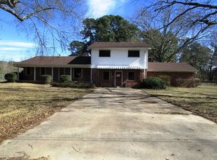 205 Wylie St, Henderson, TX 75652