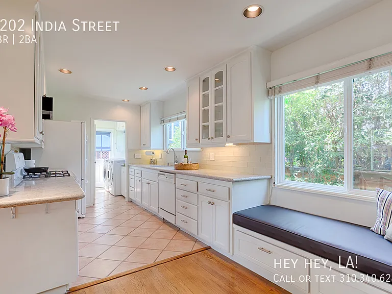 2202 India St — Photo 1