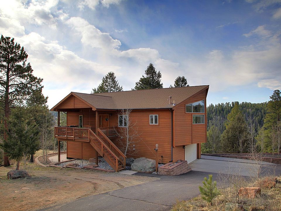 Beautiful Cedar Lodge Style 