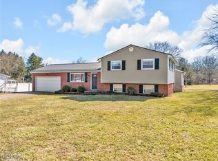 2172 State St NE, Canton, OH 44721