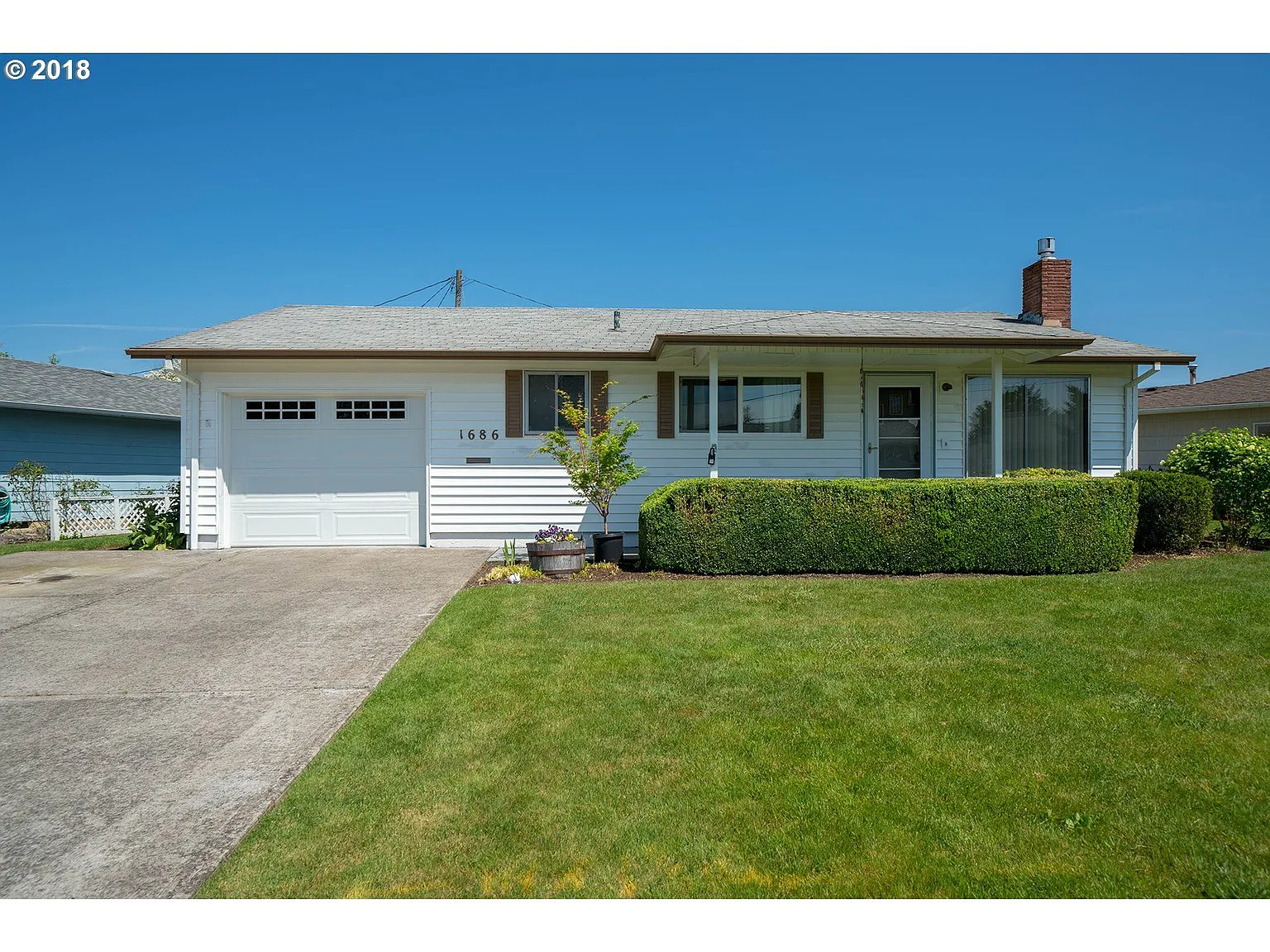1686 Jansen Way photo 1