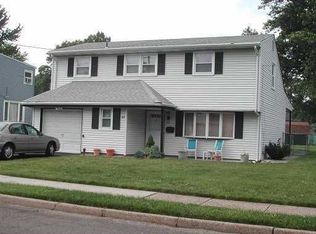 84 Pine St, Iselin, NJ 08830