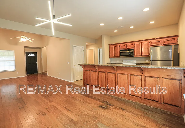 3509 SW Deerfield Blvd #1 — Photo 7