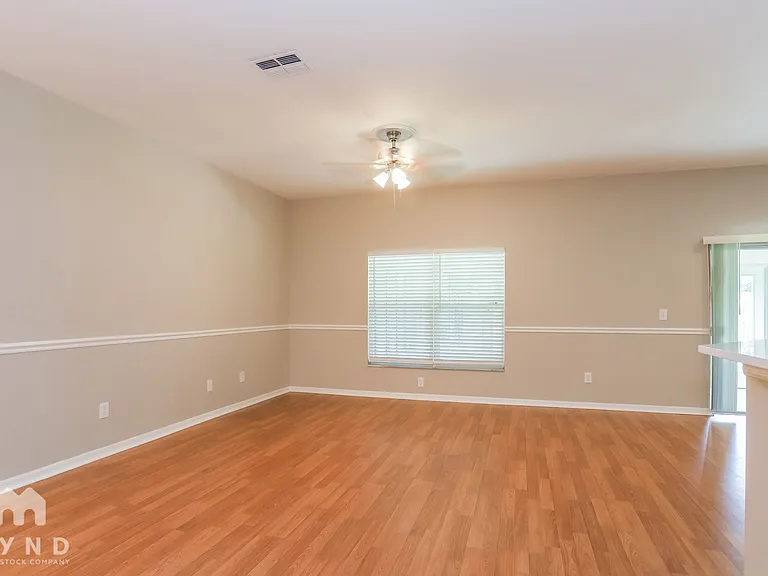 713 Parsons Pointe St — Photo 5