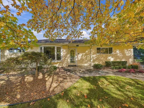 29210 Terrence St, Livonia, MI 48154