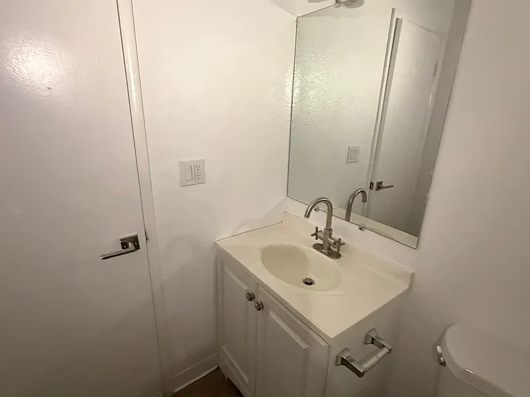 263 S Lemon St #B — Photo 12