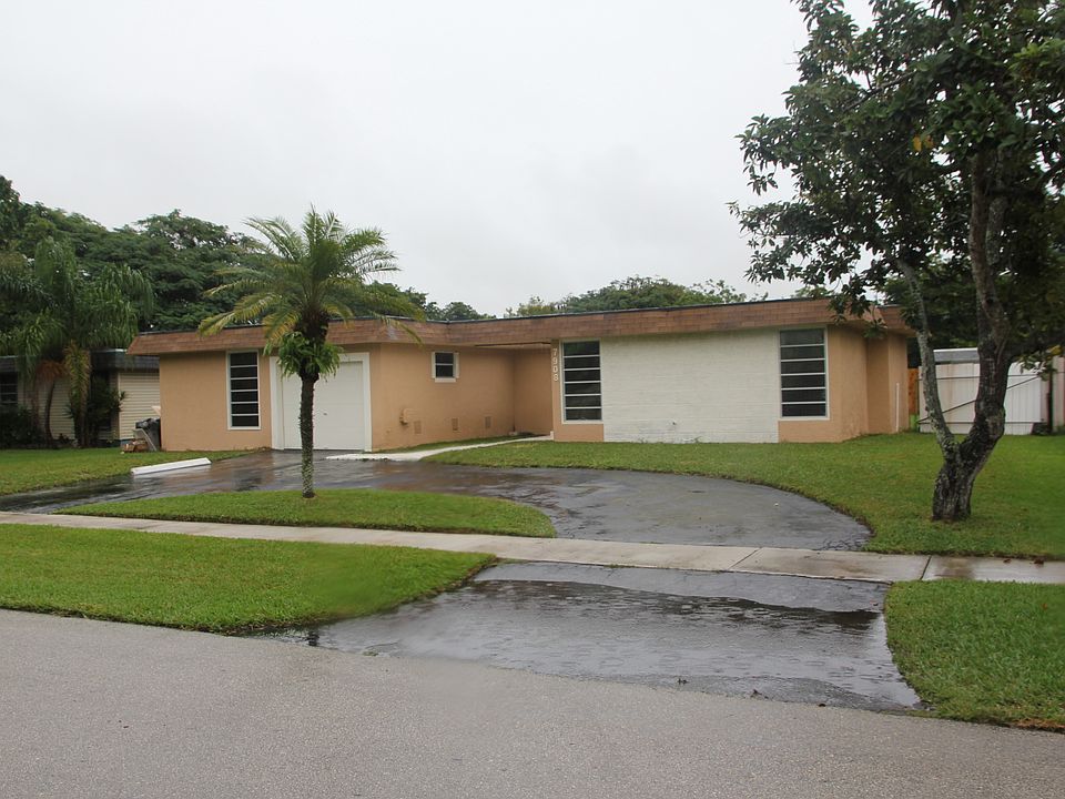 1st image of 7908 NW 72nd Ave