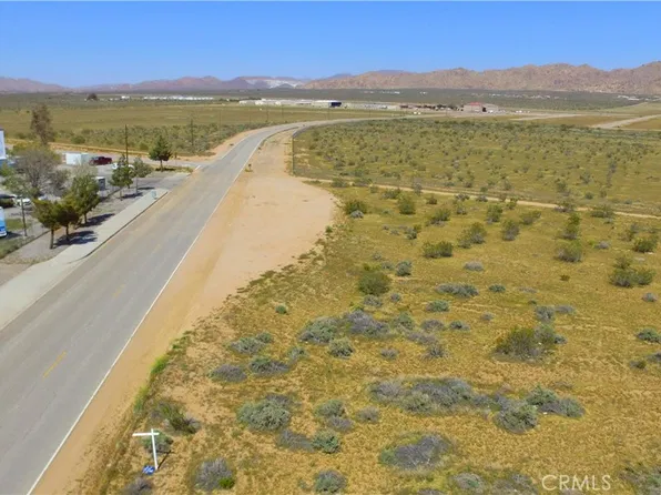 46338151 Corwin Rd, Apple Valley, CA 92307