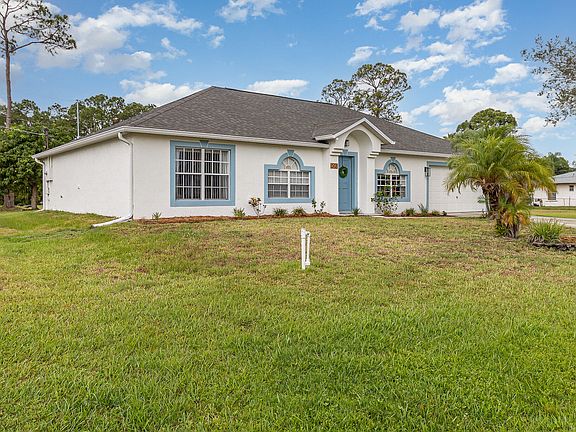 5th image of 298 De Castro Ave SE