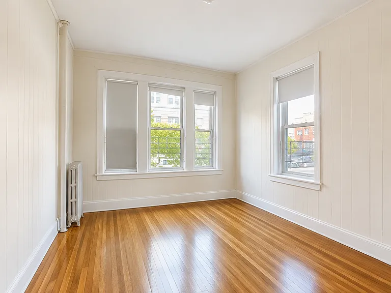 130-134 Englewood Ave #2 — Photo 5