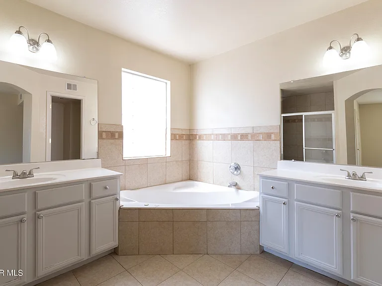 3717 Hubble Dr — Photo 5
