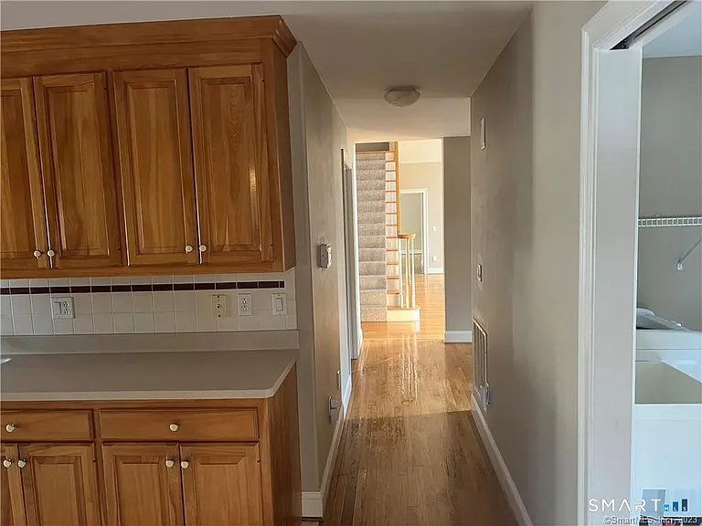 6 Kingsley Dr — Photo 16