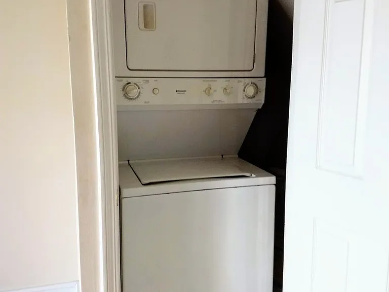51 Wilshire Heights Dr #1 — Photo 8