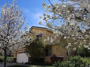 29567 Clear View Ln, Highland, CA 92346