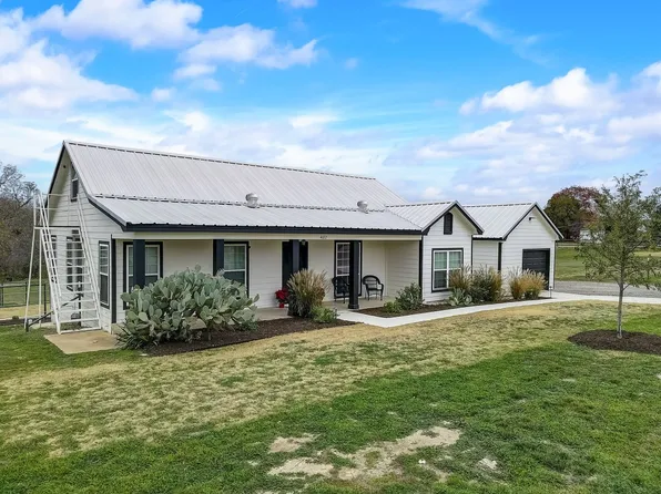 4632 Williams Rd, Benbrook, TX 76116