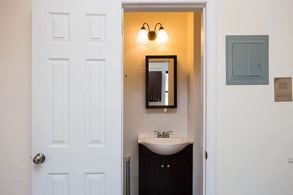 Rented by Nooklyn NYC LLC | media 14