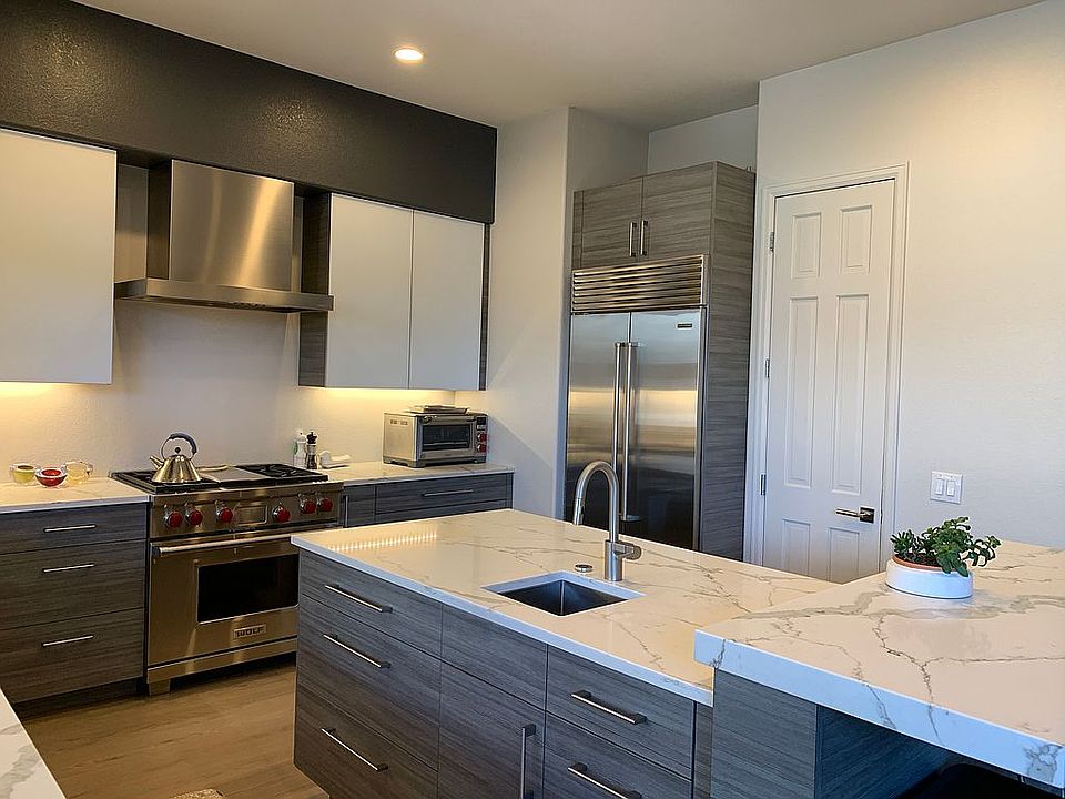 Main House Kitchen 