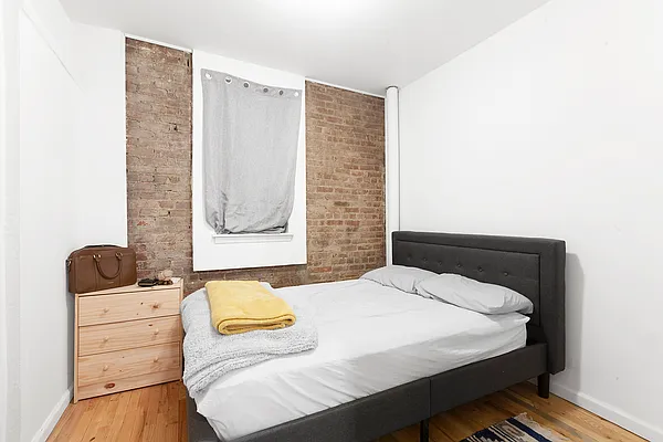 Rented by Corcoran | media 37