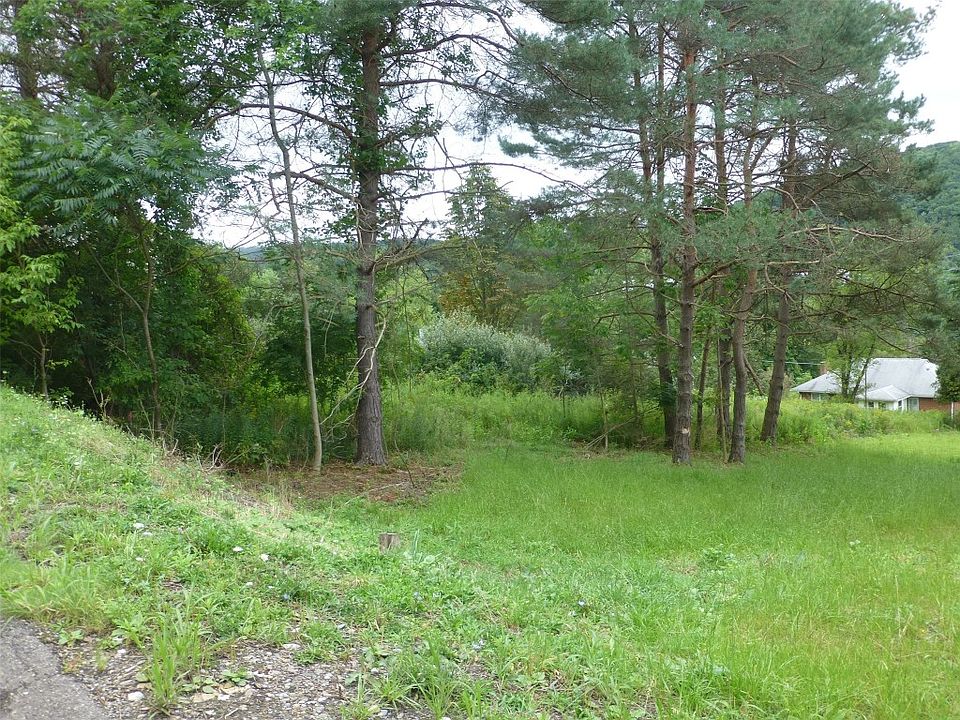 2nd image of 234 Rundall Pl