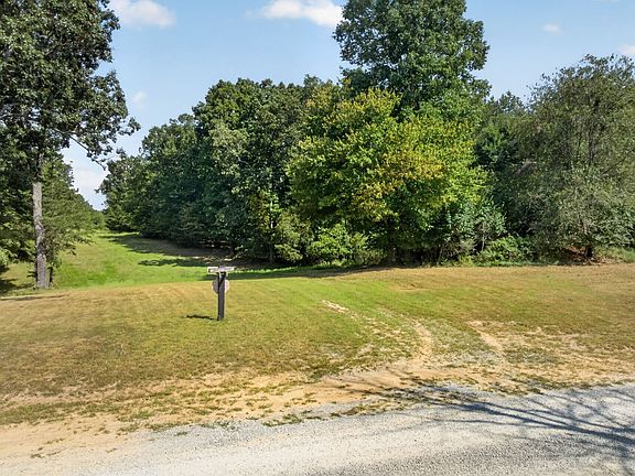 4th image of 103 Halter Ct