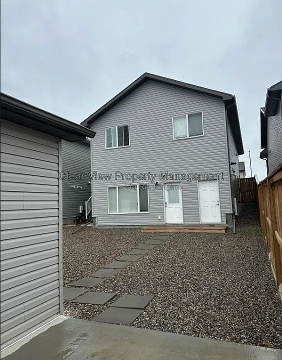 987 40th Ave N #LOWER LEVEL